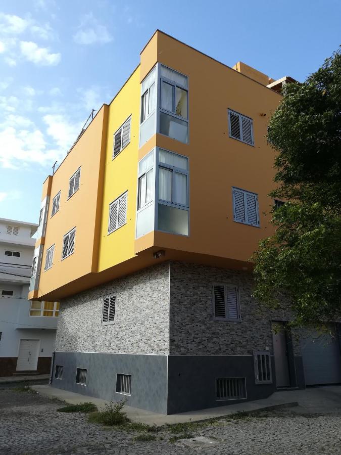 Private Apartament Celestina & Carlos Mindelo Luaran gambar